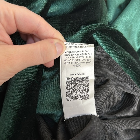 Women’s Chiquease Lapel Neck Single Button Green Velvet Blazer & Skirt Set. Sz M - Picture 11 of 16